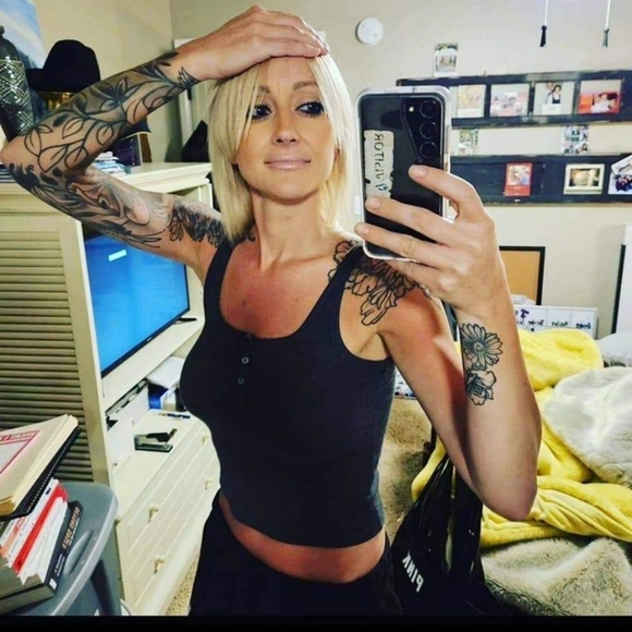 Meet your Posher, Arleigh - Picture 6 of 15